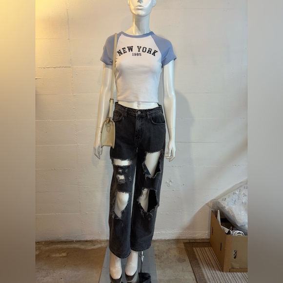 Tan heeled booties - Picture 3 of 4